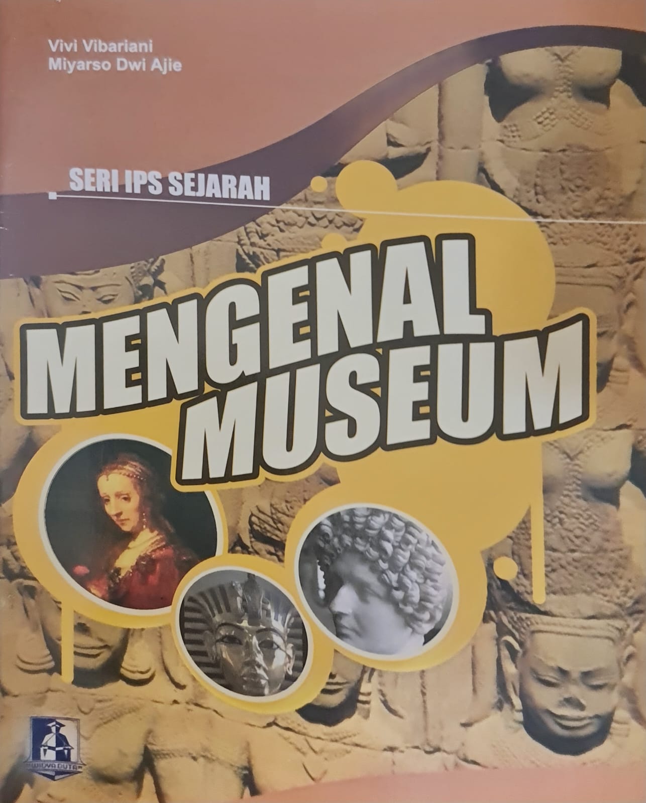 Sampul Mengenal Museum