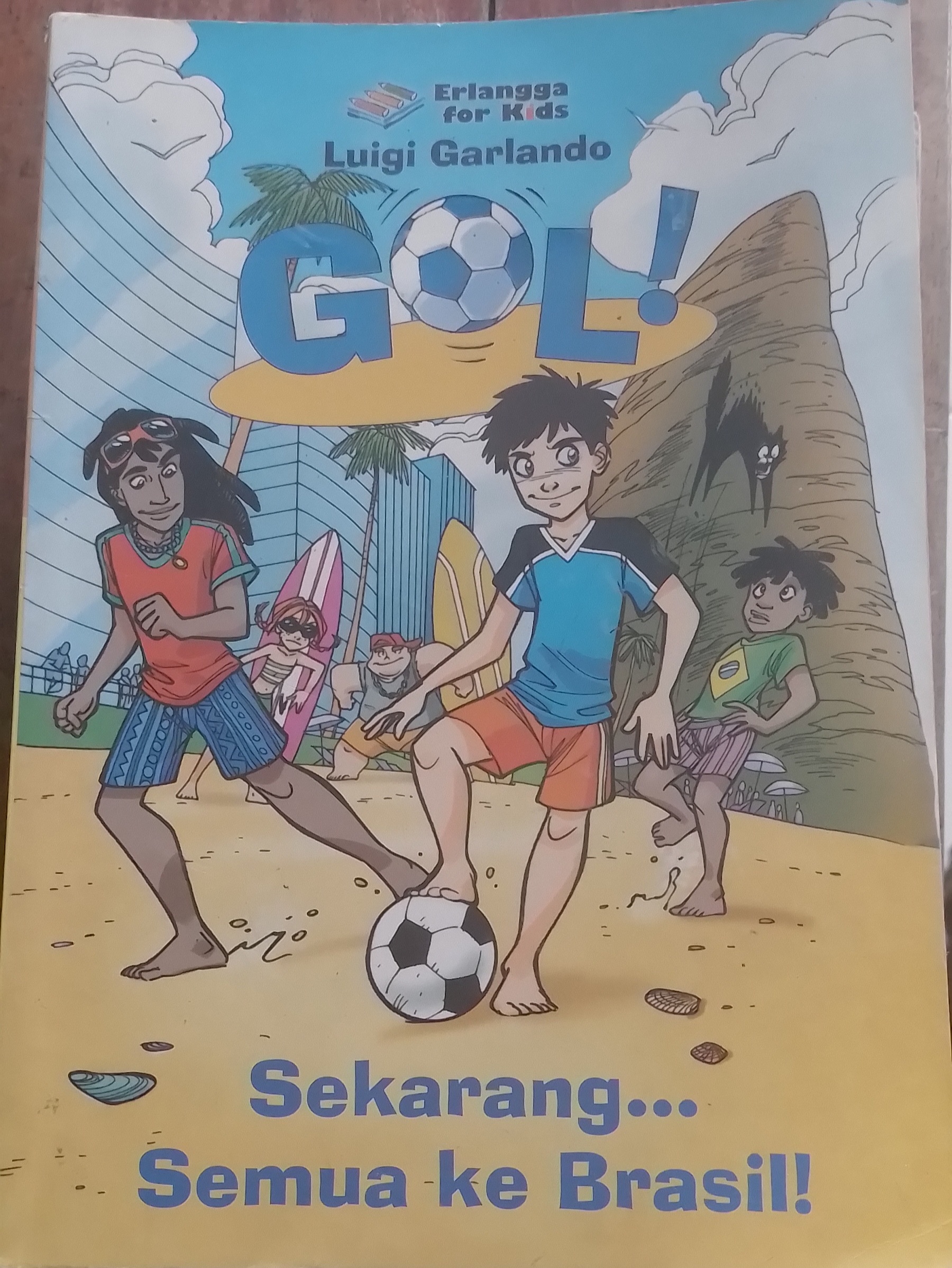 Sampul SEKARANG SEMUA KE BRASIL