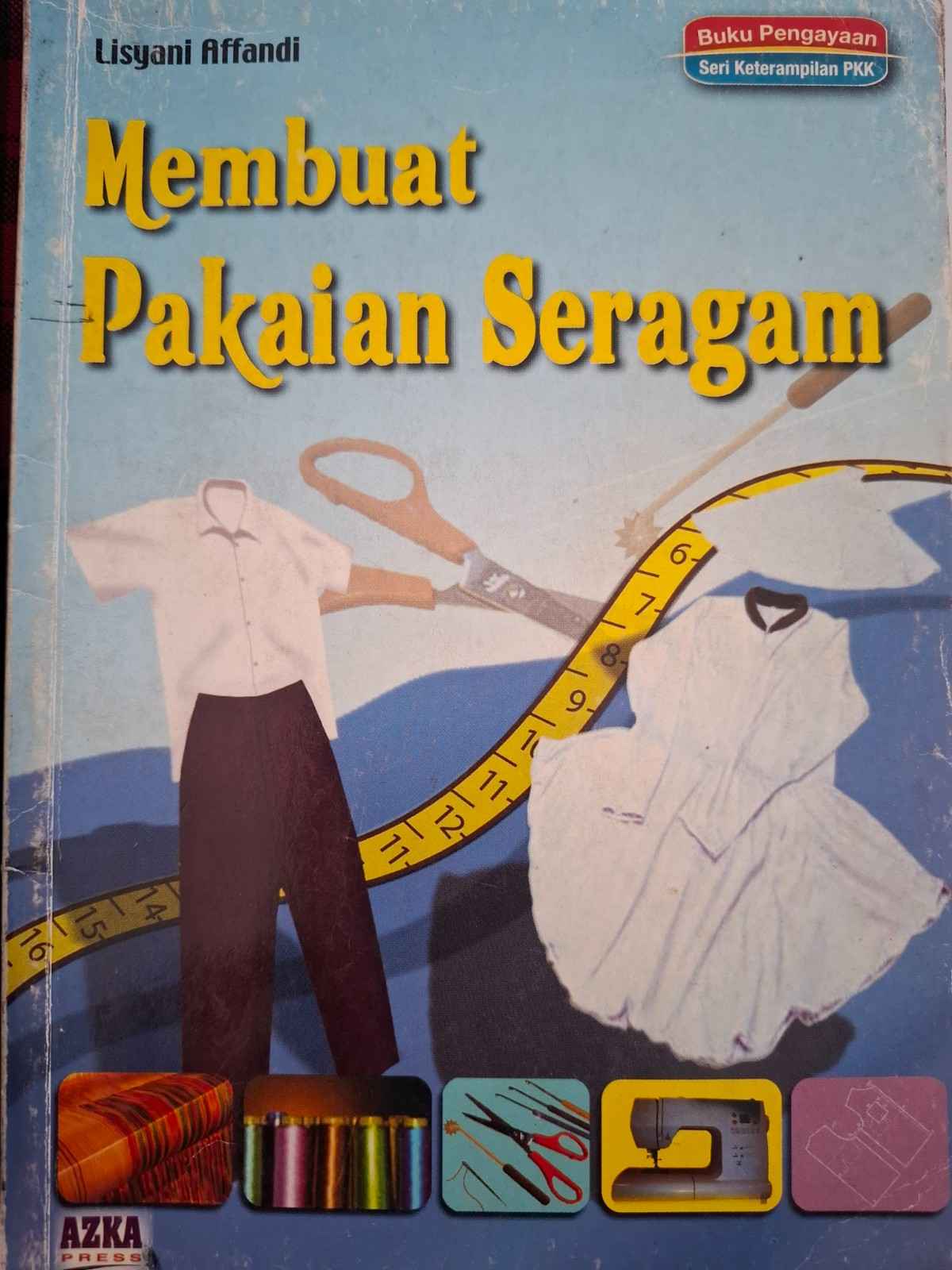 Sampul Membuat Pakaian Seragam